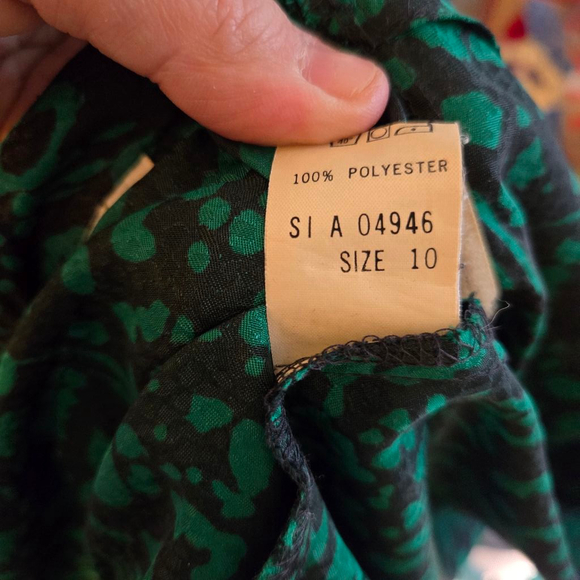 Vintage Size 10 Black Green Animal Print Silky Peplum Wrap Shirt Blouse Women's - Picture 10 of 10